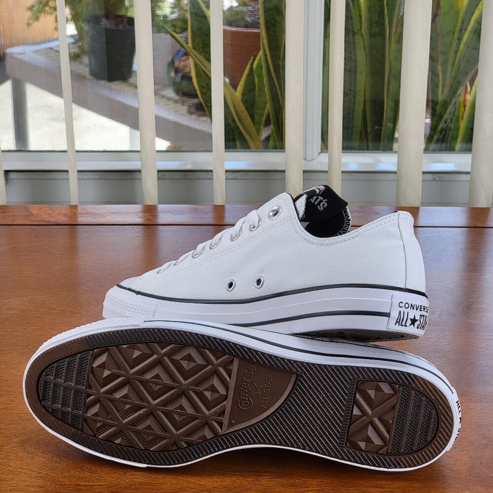 Converse x Bugs Bunny 80 Years CTAS Ox 169226F Grey/White/Black Multi Sizes Mens - Picture 6 of 14